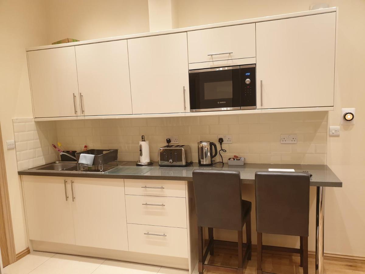London Luxury Apartments 4 Min Walk From Ilford Station, With Free Parking Free Wifi Ngoại thất bức ảnh