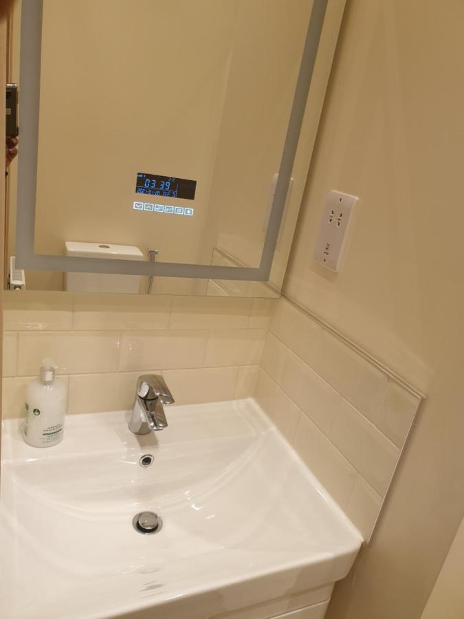 London Luxury Apartments 4 Min Walk From Ilford Station, With Free Parking Free Wifi Ngoại thất bức ảnh